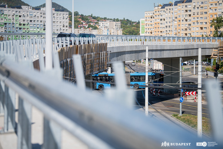 Fotó: Facebook/BKK - Budapesti Közlekedési Központ Hamarosan kezdődik a Flórián téri felüljáró felújításának második üteme
