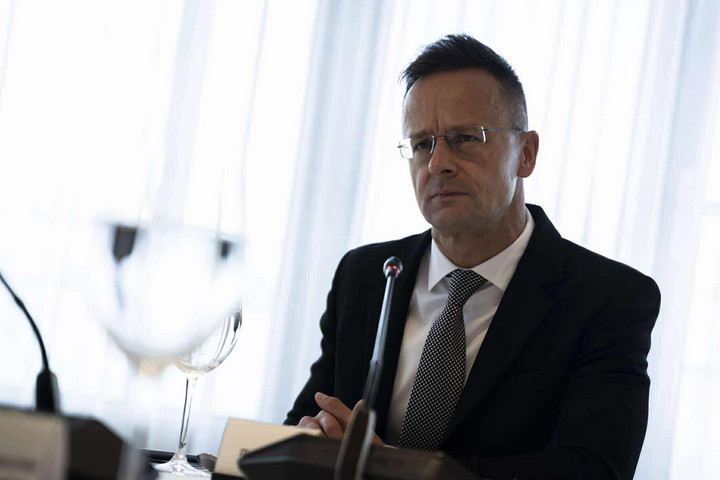 Fotó: Facebook/Szijjártó Péter Győrben létrejön a hatodik Konfuciusz Intézet Magyarországon