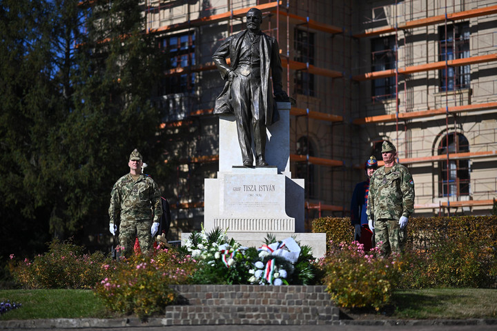 Fotó: MTI/Czeglédi Zsolt Tisza István máig példakép!