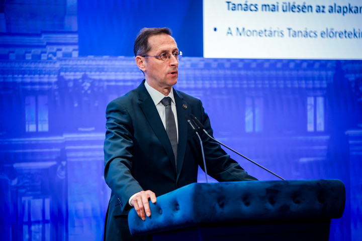 Fotó: MH/Török Péter Marad az alapkamat