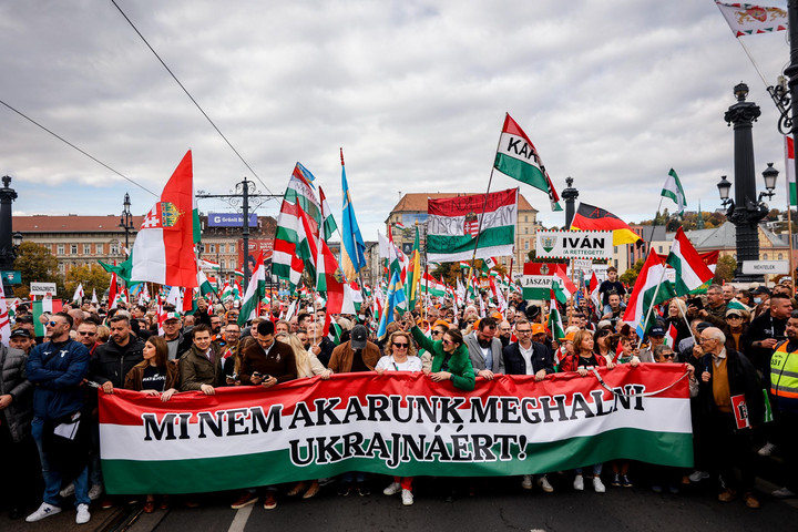 Fotó: MH/Török Péter Orbán Viktor: „Soha nem voltunk még ilyen sokan!” +GALÉRIA