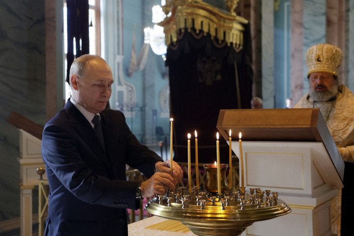 Szentpéterváron "lazított" az orosz elnök