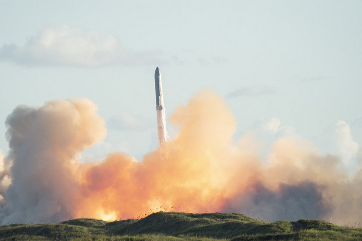Fotó: Gabriel V. Cardenas / AFP Sikeresen teljesítette újabb tesztrepülését a SpaceX Starship űrhajója