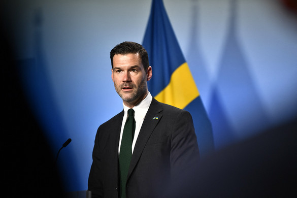 A bűnelkövető külföldieket ki kellene toloncolni