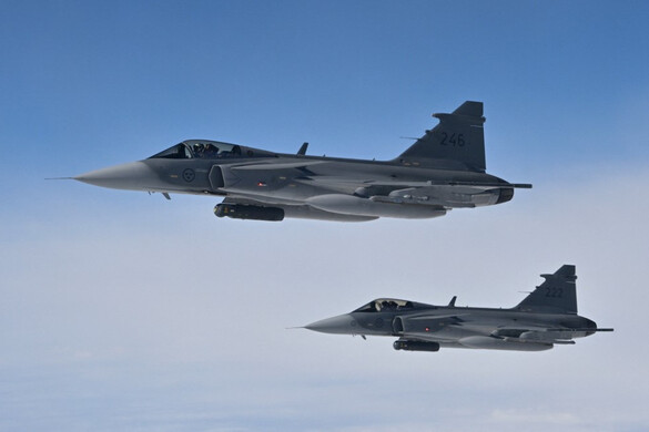 Svédország Gripen vadászgépekkel járulna hozzá Ukrajna biztonságához