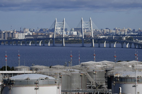 Csak úgy ontja a gázt az orosz föld