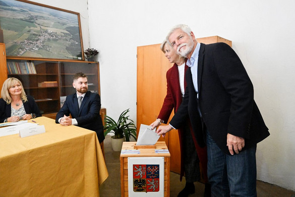 Megkezdődött a képviselőházi választás Csehországban