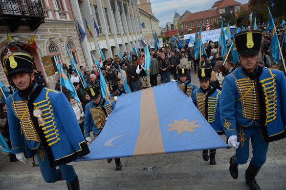 Nyomozás a leszaggatott székely zászlók ügyében