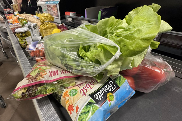 Helikopterrel jött a kenőpénz