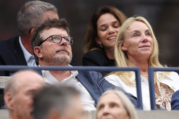 Fotó: CLIVE BRUNSKILL / GETTY IMAGES NORTH AMERICA / Getty Images via AFP Michael J. Fox meghatóan beszél betegségéről