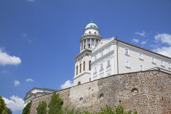 Békességet sugároz Pannonhalma