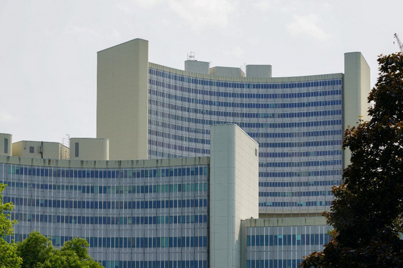 Fotó: Michael Nguyen / NurPhoto / NurPhoto via AFP Egy robbantás, és lőttek a globális békének