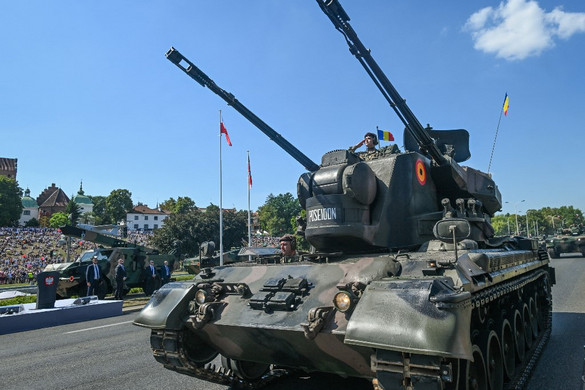 Feles a haderőbe vetett bizalom Romániában