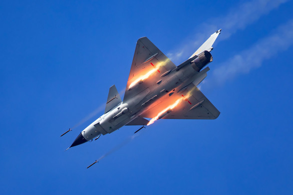 Lengyel vadászgépek fogtak el egy orosz kémrepülőgépet