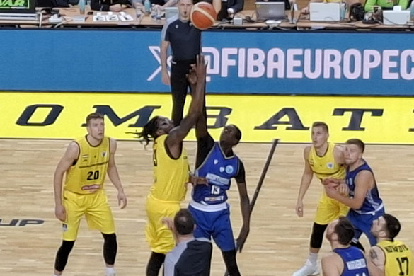 Kiütéses Falco-siker