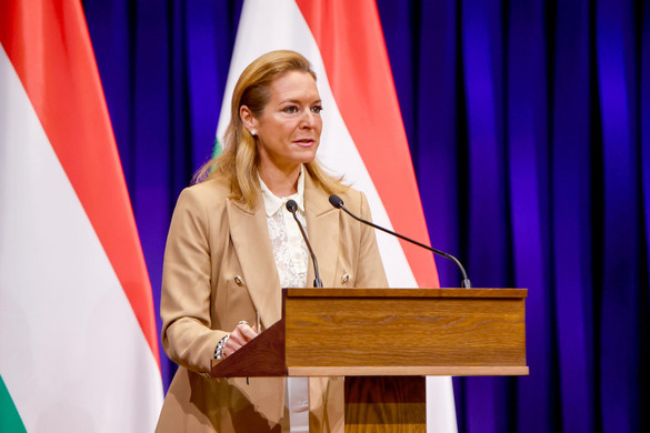 Vitályos Eszter: a magyar embereknek joguk van tudni, mire készül Brüsszel!