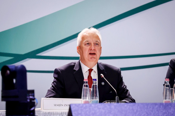 Nyelvünk a végvár, a magyarság végvára