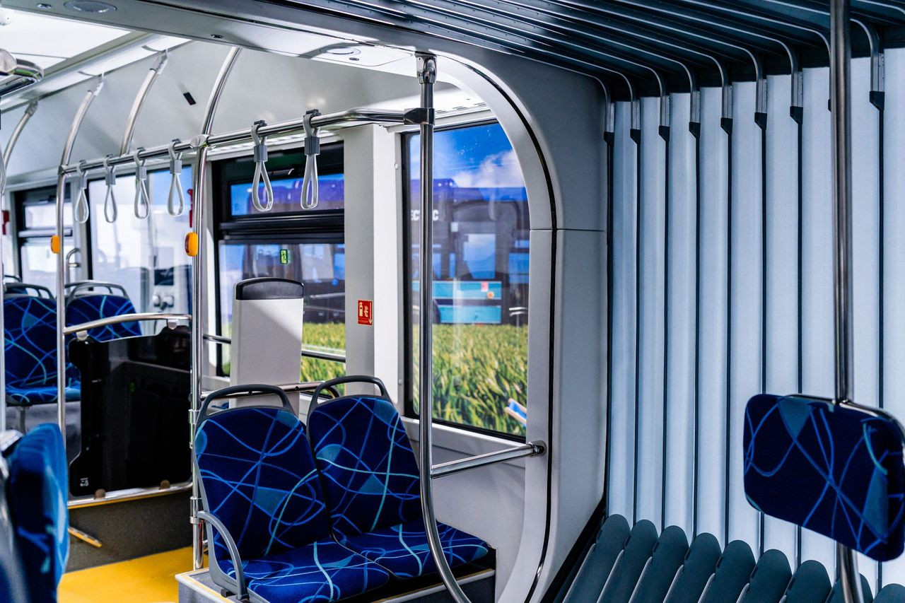 Az Ikarus legújabb fejlesztése, a 180e típusjelű, teljesen elektromos csuklós autóbusz sikeresen debütált