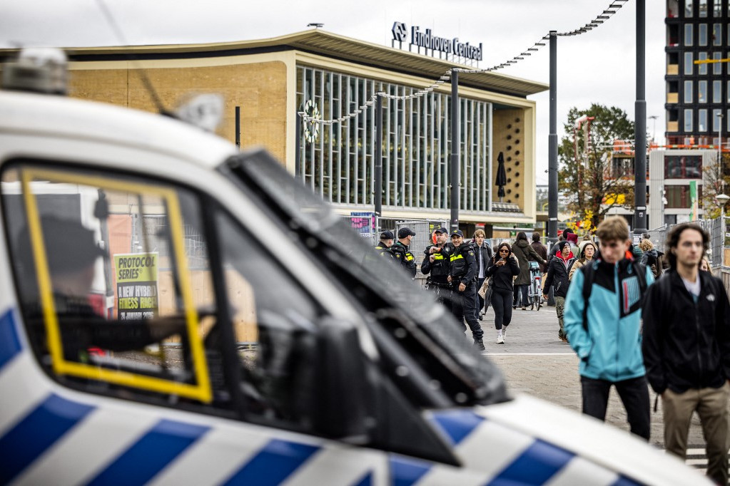 Nem jött be a nápolyi dal a román énekesnek