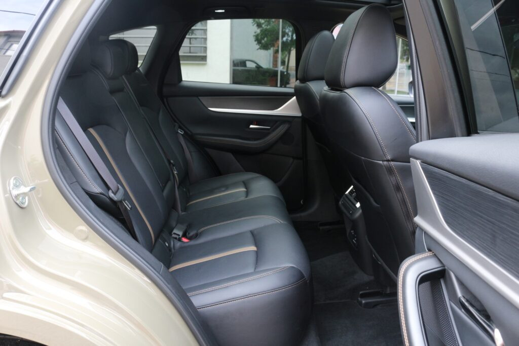 Mazda CX-60 e-Skyactiv D hátsó ülések