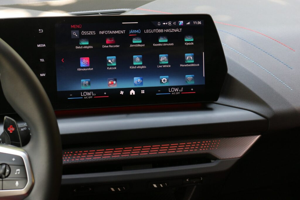 BMW M235 Gran Coupe menü