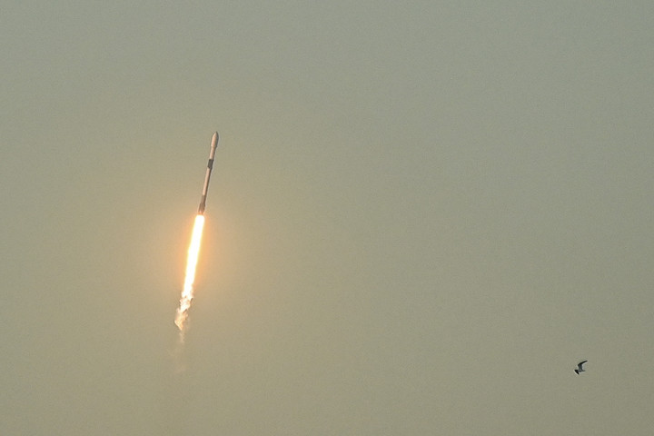 Fellőtték a világ első kereskedelmi űrkutatási műholdját