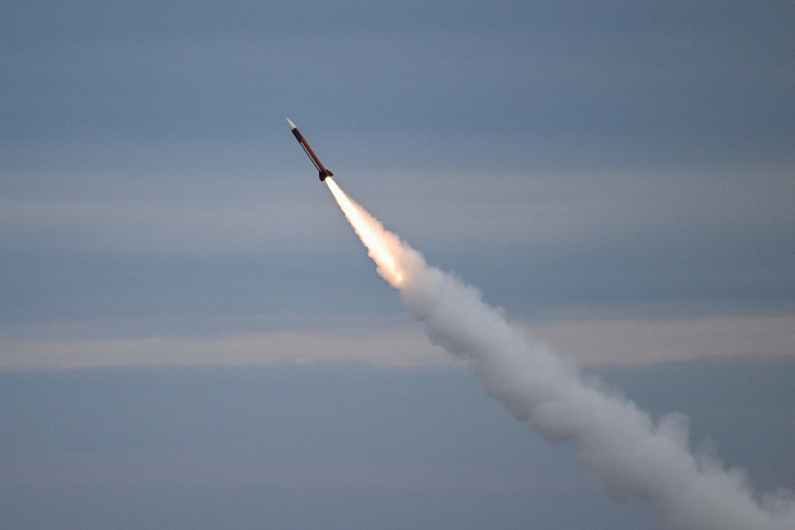 Szép város Kolozsvár, rakétát gyártanak a Szamosnál