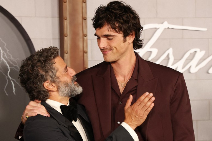 Fotó: AFP/Michael Tran Frankenstein teremtménye ezúttal inkább matyóhímzés, mint fércmunka