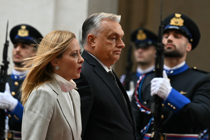 Fotó: AFP/Tiziana Fabi A magyar–olasz–amerikai tengelyt már szép csendben szervezik