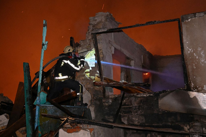  Orosz harci gépek támadást intéztek Harkiv ellen