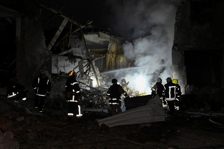 Az oroszok bekerítettek kétezer ukrán katonát