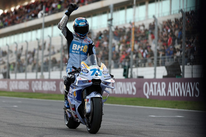 Fotó: AFP/Patricia de Melo Moreira Álex Márquez nagy csatában nyerte a sprintfutamot a MotoGP-ben