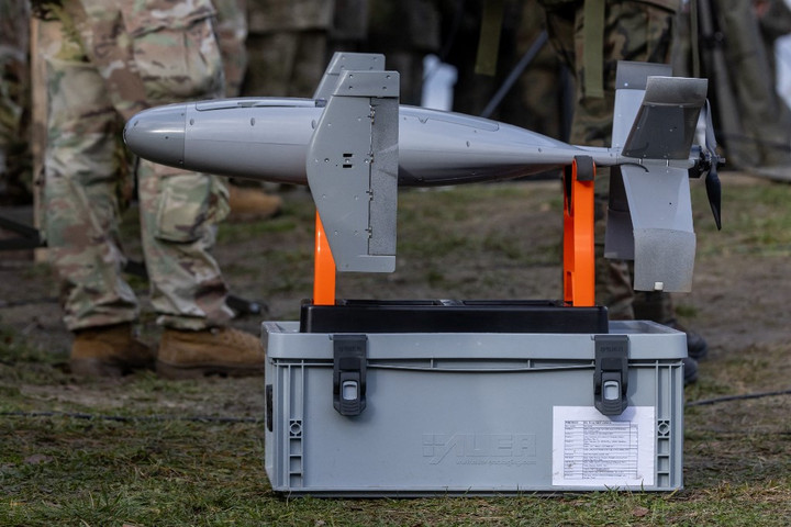 Fotó: AFP/Wojtek Radwanski Minek a béke, ha néhányan jól élnek a háborúból