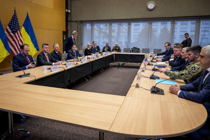 Fotó: AFP/Fabrice Coffrini Itt tart most az amerikai–ukrán alku