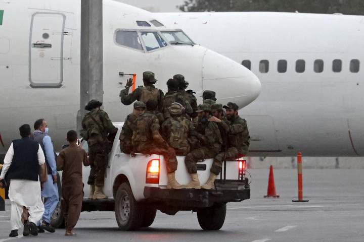 Hollandia nem köteles Európába menekíteni  az afgán őröket