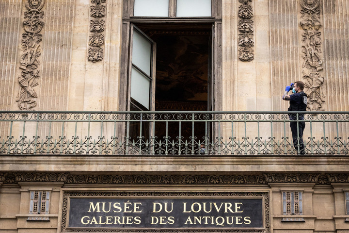 Fotó: NorthFoto Kiderült, hogy a rablók kinek akarták eladni a Louvre ékszereit