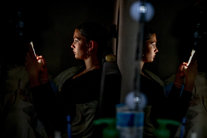 Hogyan vezetnek az utcai lámpák és az okostelefonok képernyői stroke-hoz és szívrohamhoz?