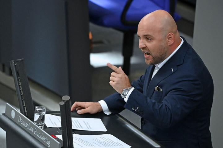 „Nem állunk háborúban Oroszországgal, nem jelent fenyegetést”