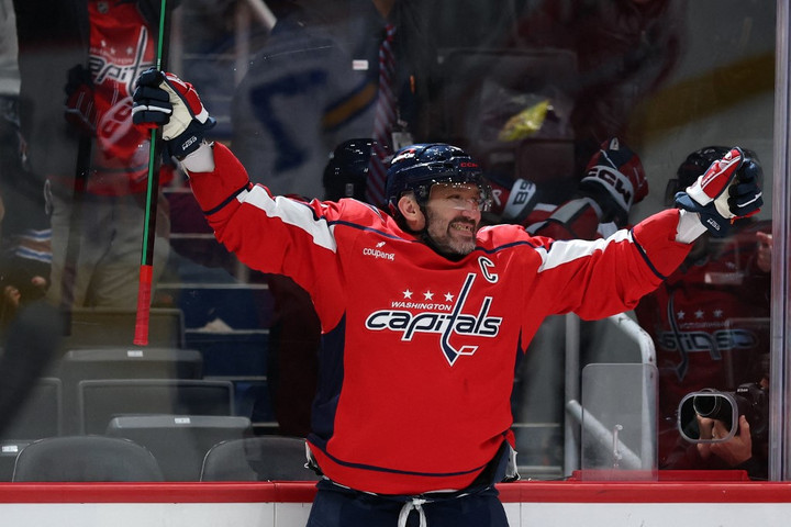 Fotó: Patrick Smith / GETTY IMAGES NORTH AMERICA / Getty Images via AFP Ovecskin beütötte 900. gólját, nem is akármilyet