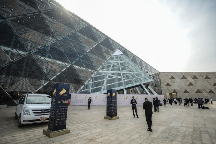 Fotó: AFP/Anadolu/Mohamed Elshahed Kairóban hatalmas Egyiptomi Múzeum nyílt