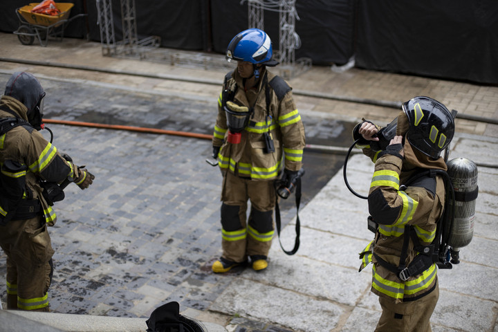 Fotó: NurPhoto via AFP/Chris Jung Egy szöuli erőmű acélszerkezete ráomlott a helyszínen dolgozókra