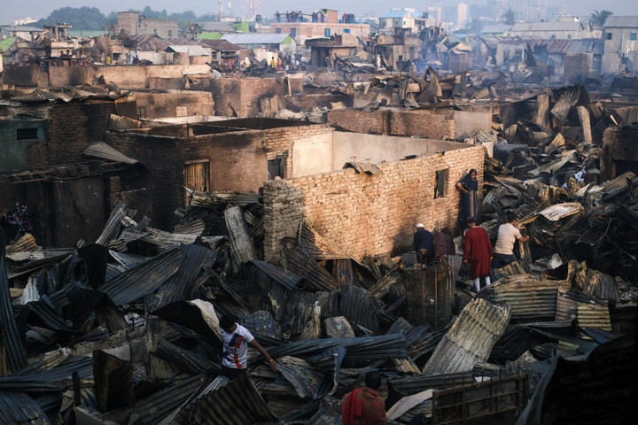 Tűzvész a nyomornegyedben