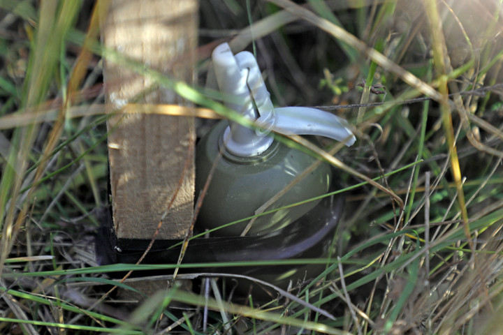 Gránátot dobtak egy kárpátaljai rendőr udvarára