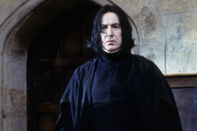 Elárverezik Piton professzor személyes tárgyait