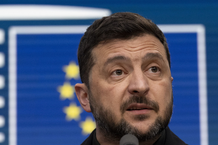 Hazugsággal vádolják Zelenszkijt