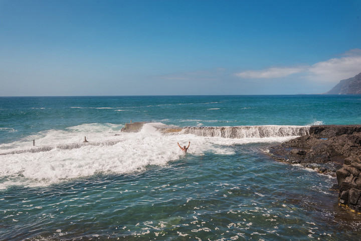 Fotó: NorthFoto Óriáshullámok ragadtak magukkal több embert Tenerifén