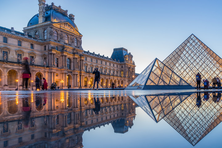 Fotó: NorthFoto A Louvre kalapos nyomozójáról kiderült, hogy egy 15 éves iskolás fiú