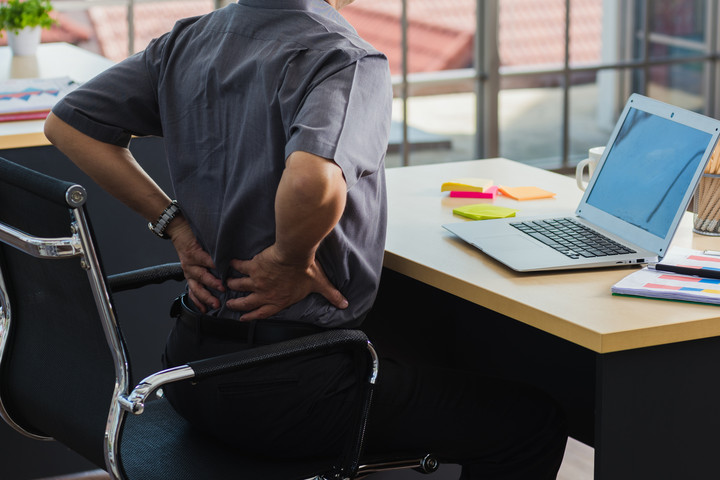 Hogyan szabadulhatunk meg a hátfájástól a 30:15-ös elvvel