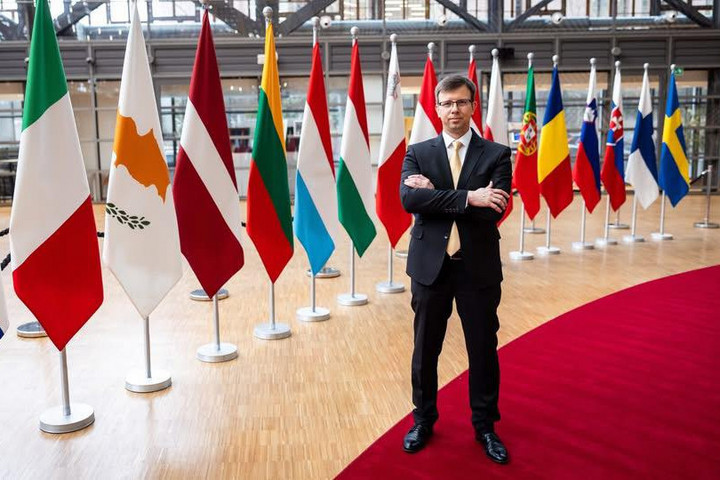 Készül az átvilágítási jelentés