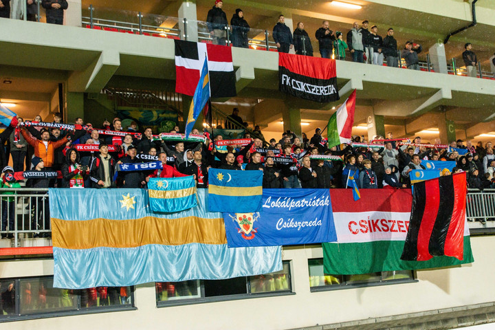 Székely zászlókat rongáltak Udvarszékhelyen